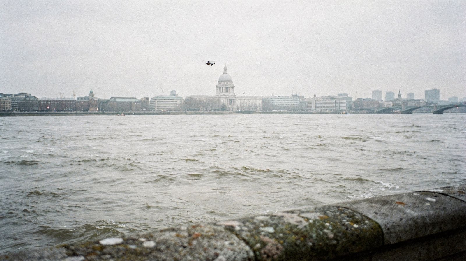 Helikoptervluchten over Londen: wat ze echt kosten en wanneer ze worden geannuleerd
